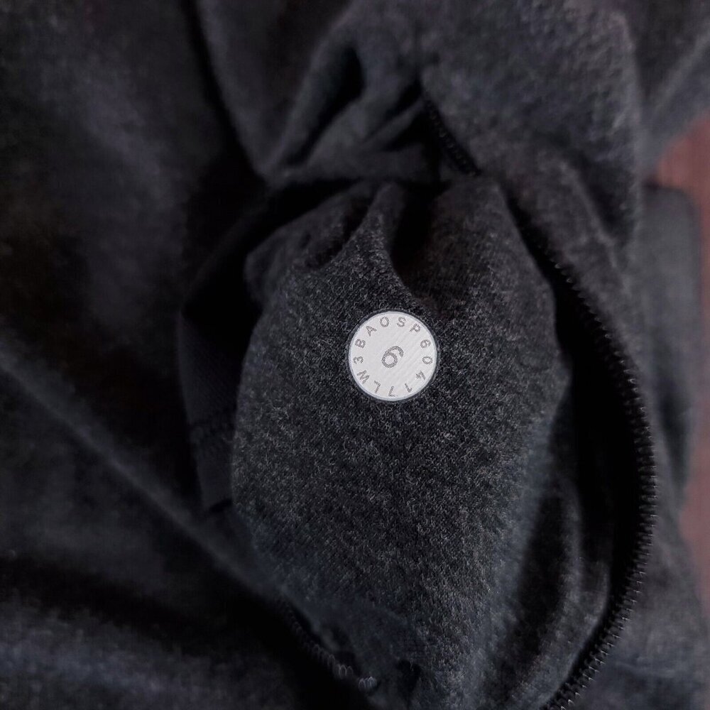 Lululemon Womens Size 6 Twisted & Tucked Long Sleeve Heathered Mod Black W3BAOS - Picture 13 of 16